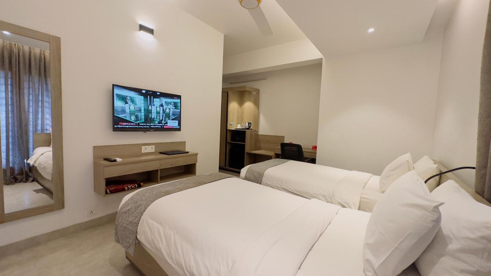 Priyo Nibash Stylish Residential Hotel Dhaka Exterior photo