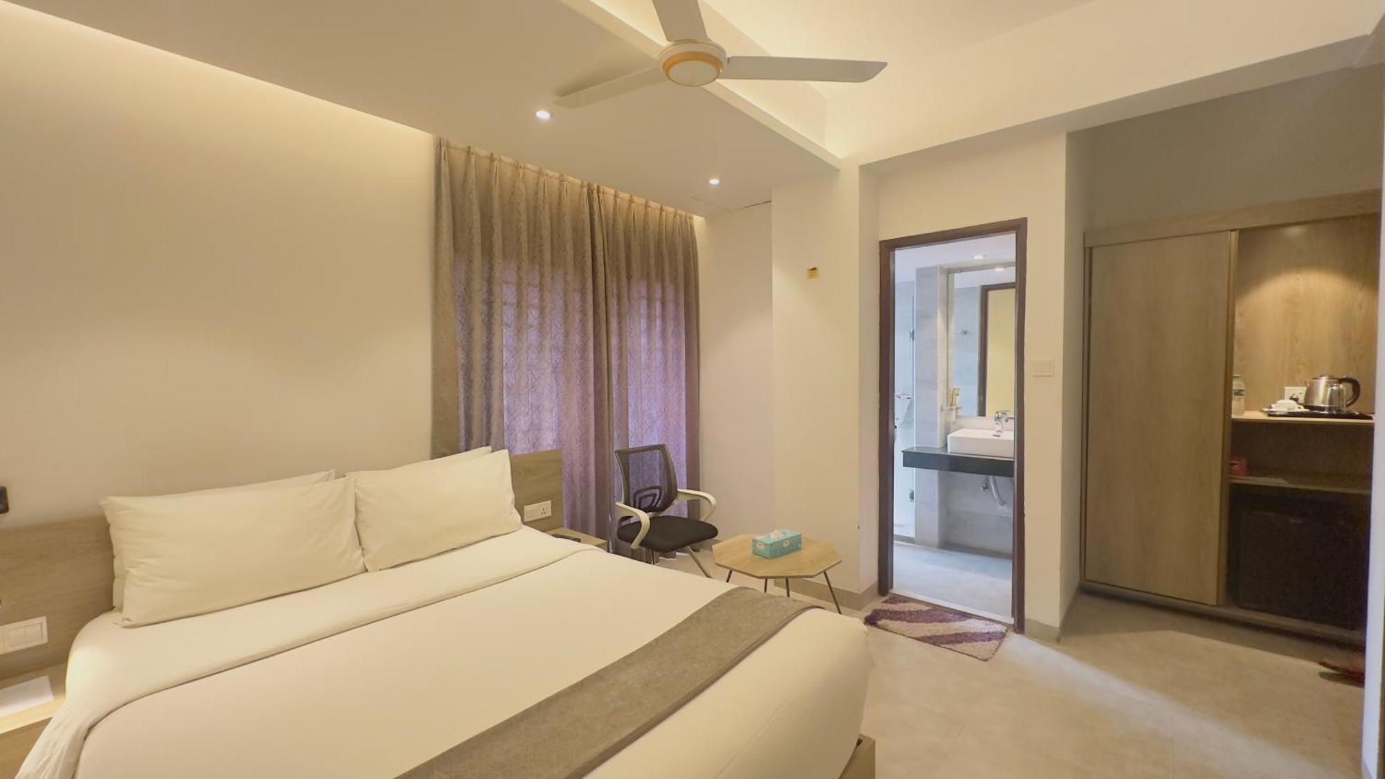 Priyo Nibash Stylish Residential Hotel Dhaka Exterior photo